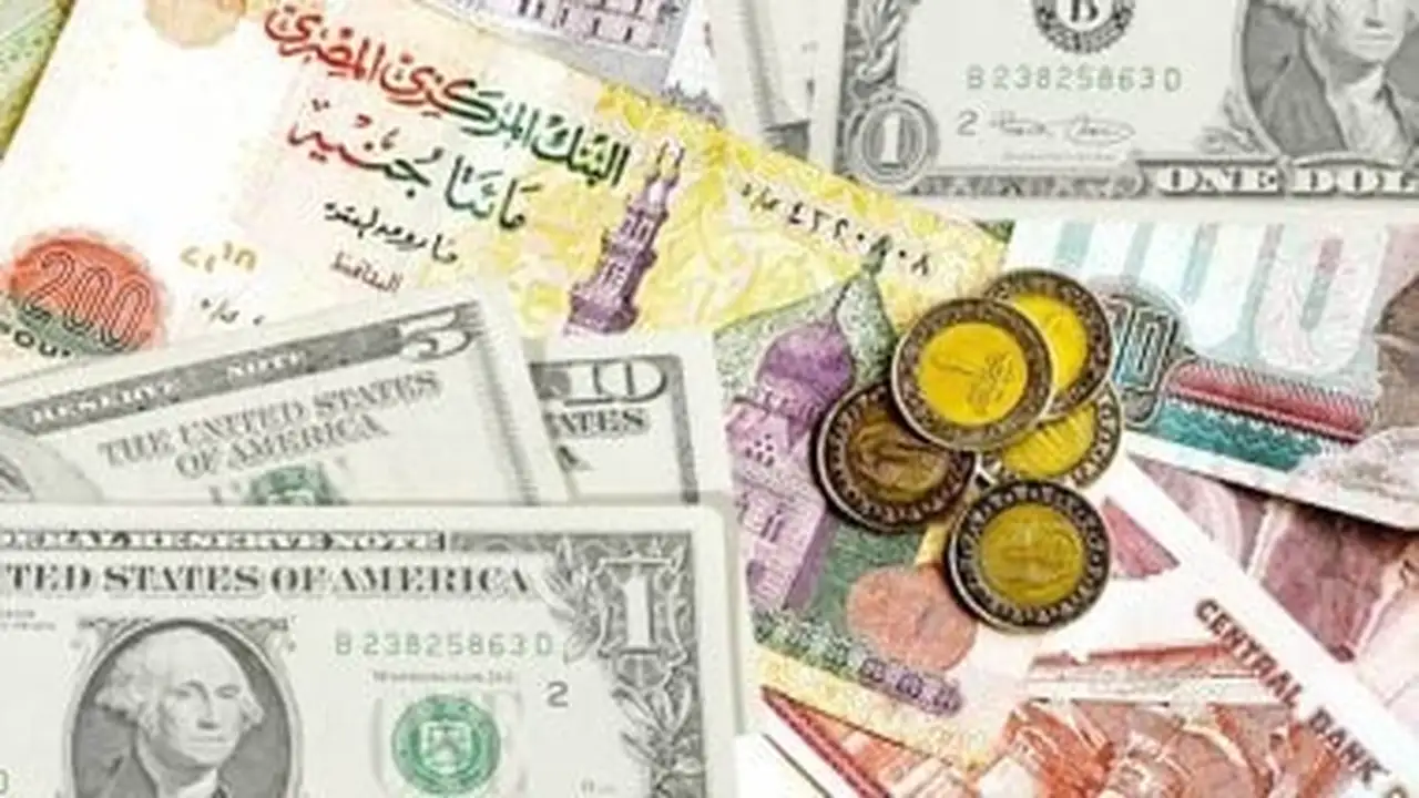 استقرار الدولار عند 52.23 جنيه في أسعار العملات اليوم الجمعة
